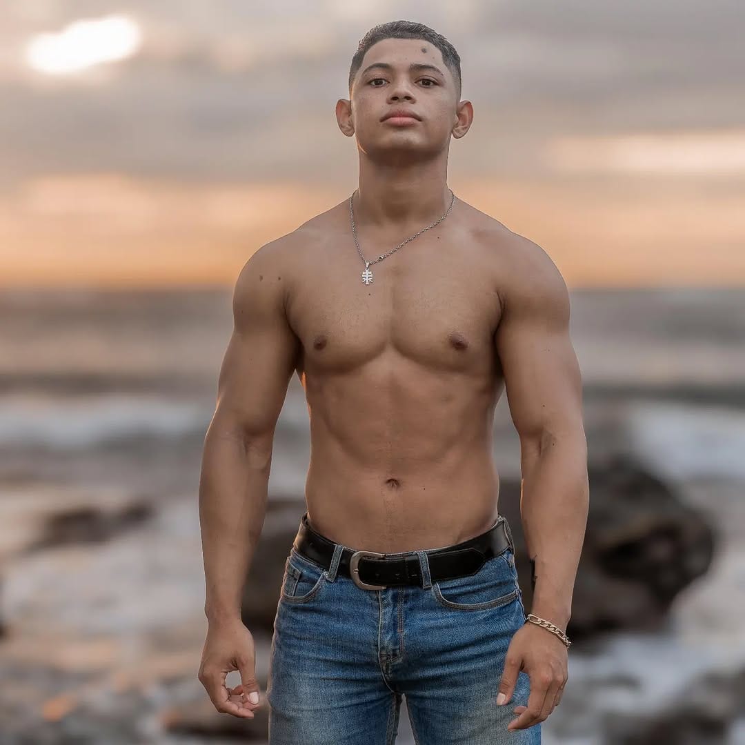 Post 9 by Jason Meléndez on Instagram (image)