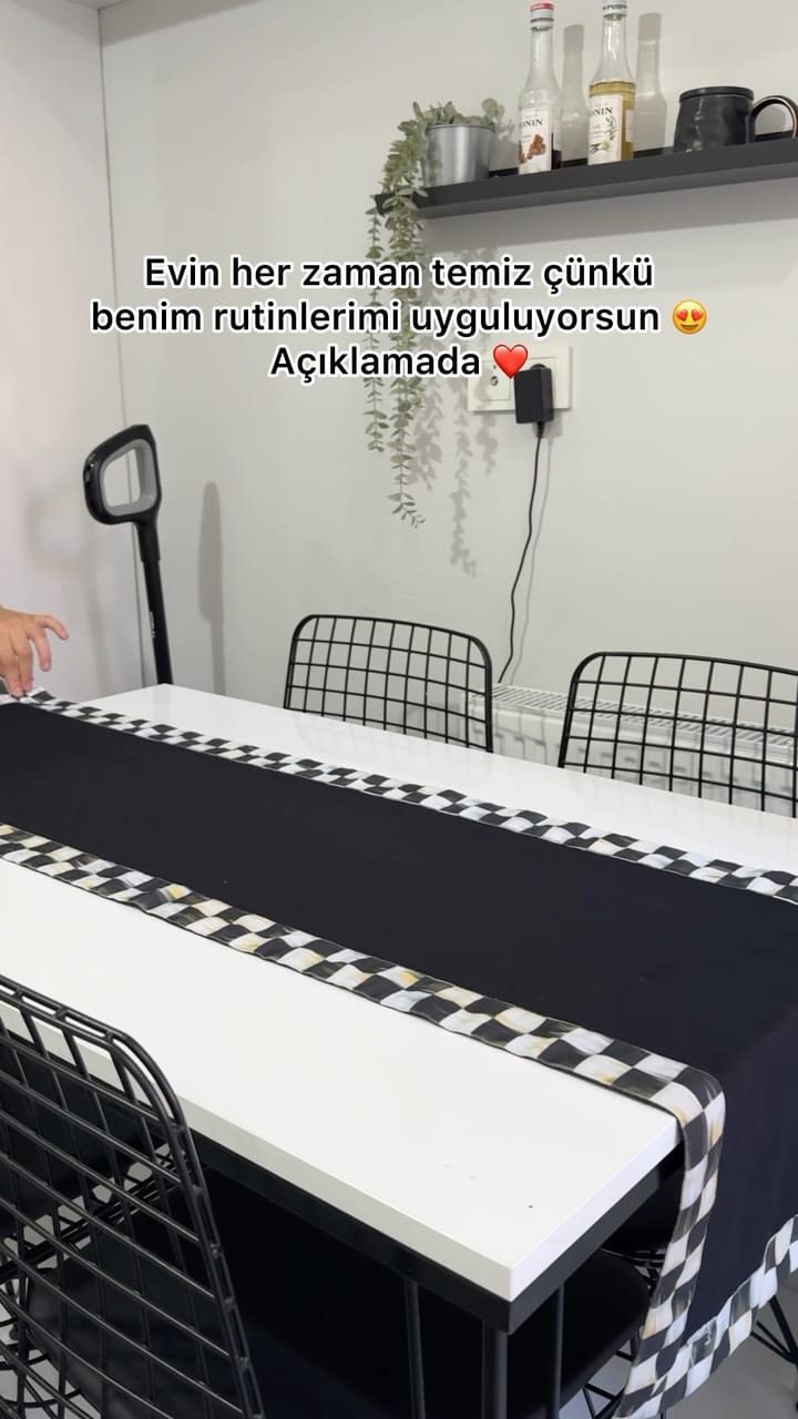 Post 2 by Kübra Yakut on Instagram (video)
