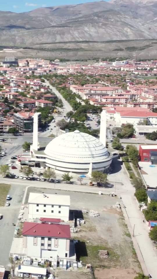 Post 4 by erzincan on Instagram (video)
