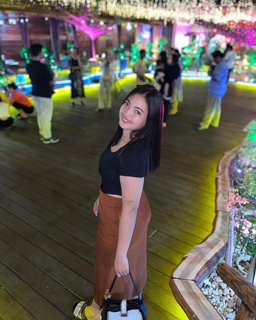 Post 8 by HeniAnugrah on Instagram (carousel)