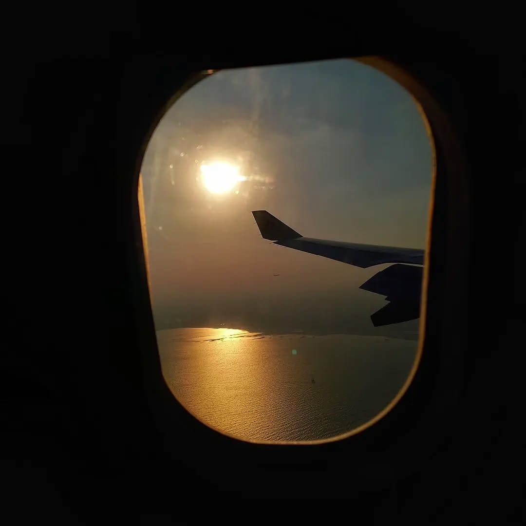Post 10 by ALLI on Instagram (image)