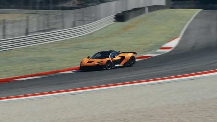 Post 4 by McLaren Hong Kong on Instagram (video)