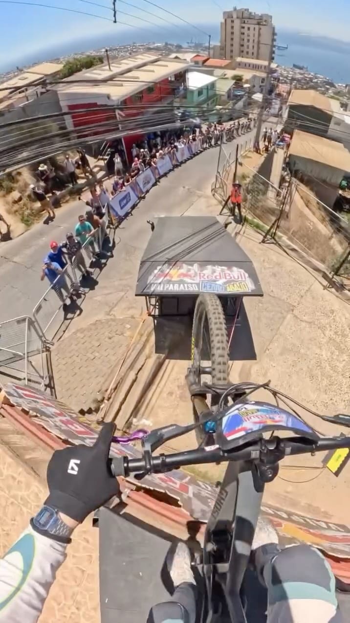 Post 1 by Hannes Alber - Urban Downhill Athlete on Instagram (video)