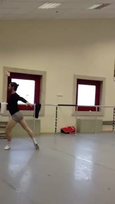 Post 8 by Erhan Güzel on Instagram (video)