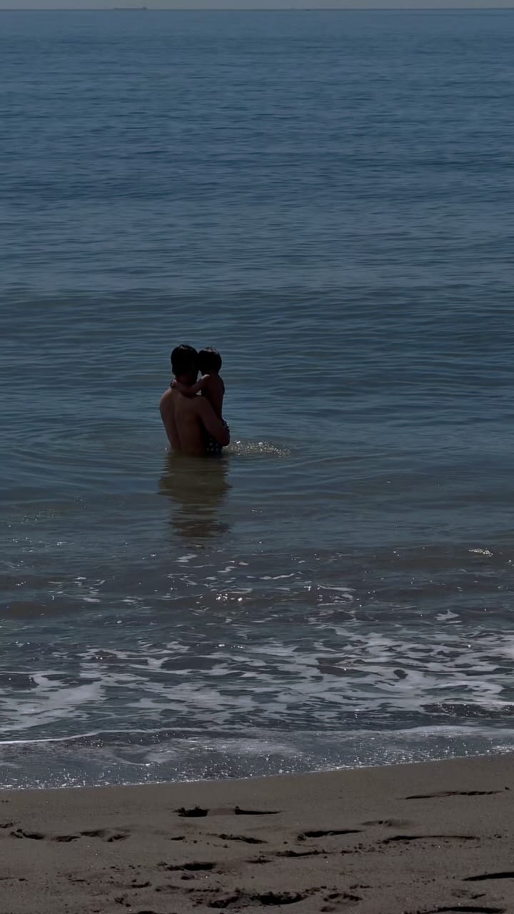 Post 1 by Emilio Flores on Instagram (video)