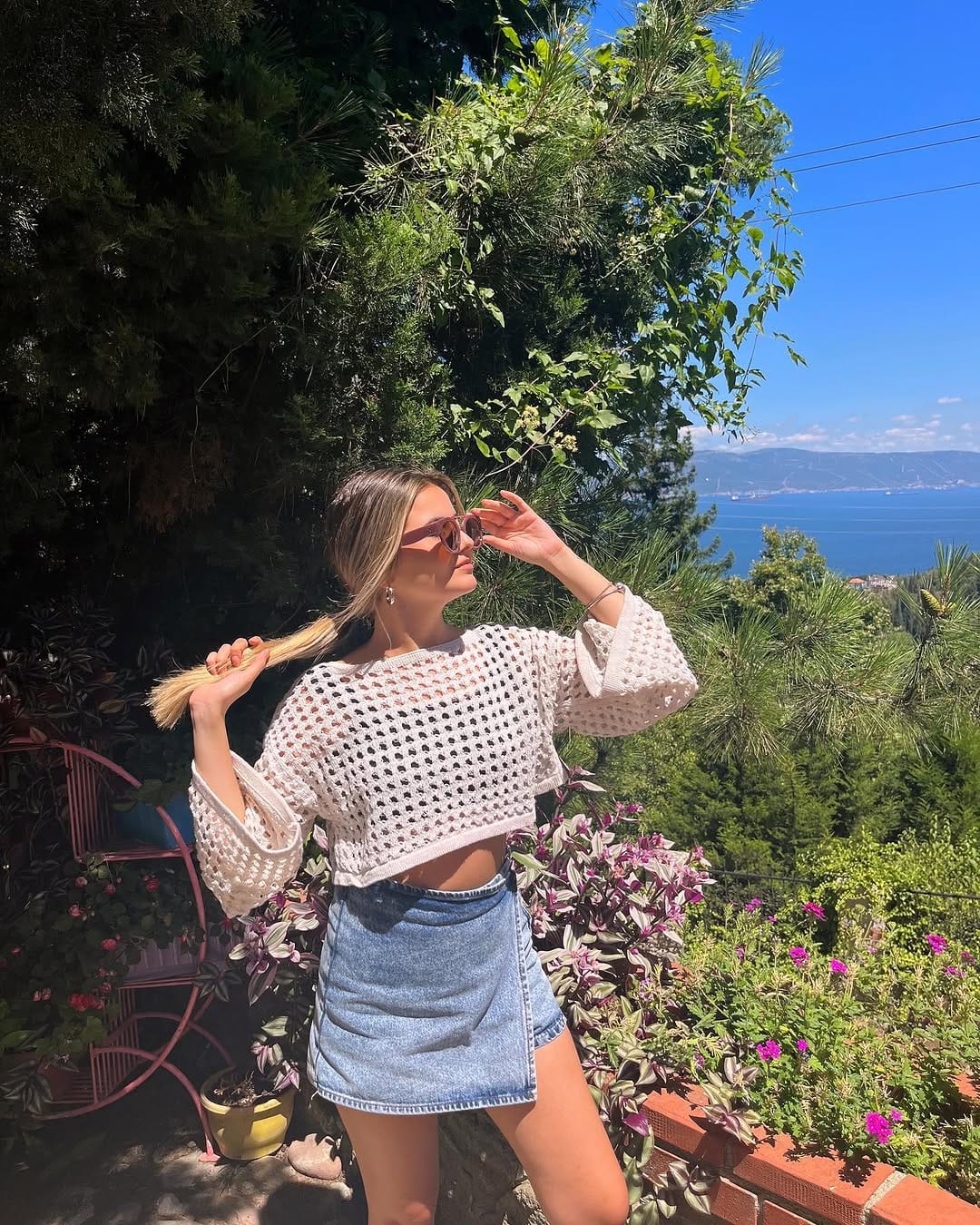 Post 10 by @buseeederin on Instagram (image)