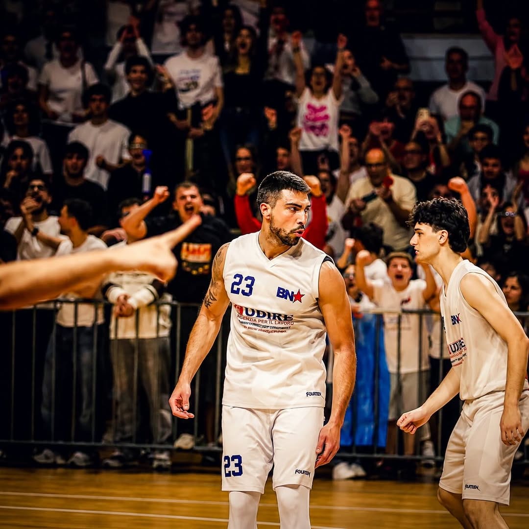 Post 8 by Vito Napoletano on Instagram (image)
