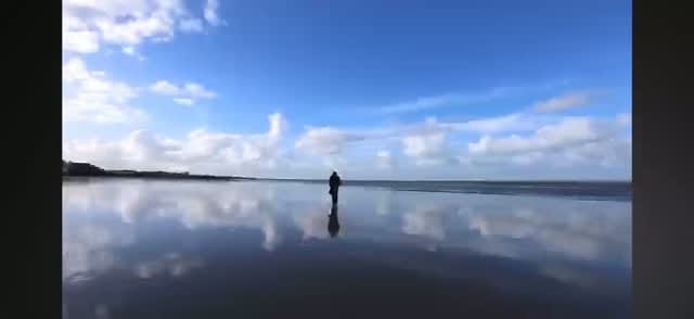Post 2 by Onay Akbas on Instagram (video)