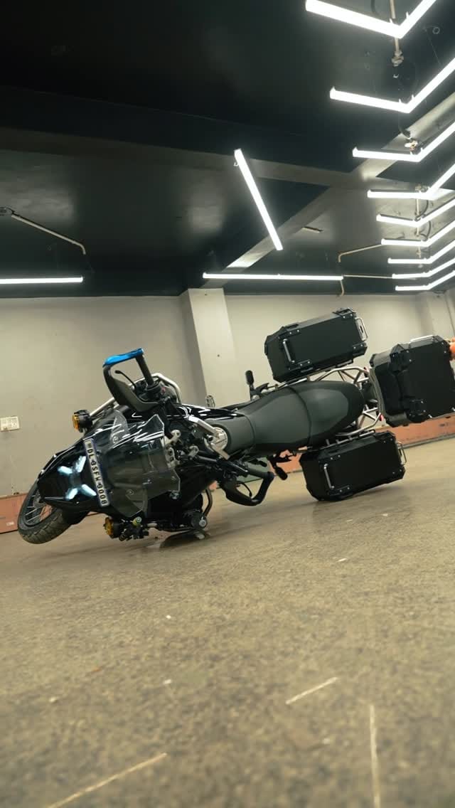 Post 10 by Motokings Performance Store on Instagram (video)