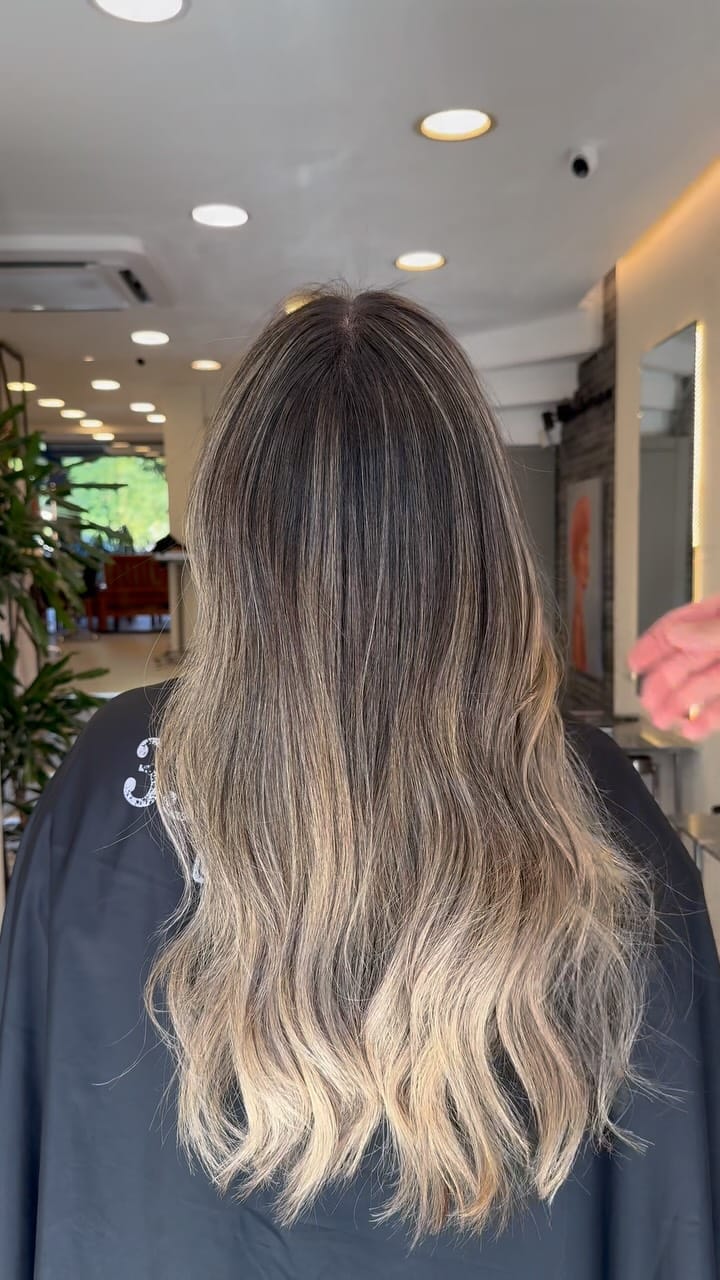 Post 6 by Deniz Çalı on Instagram (video)