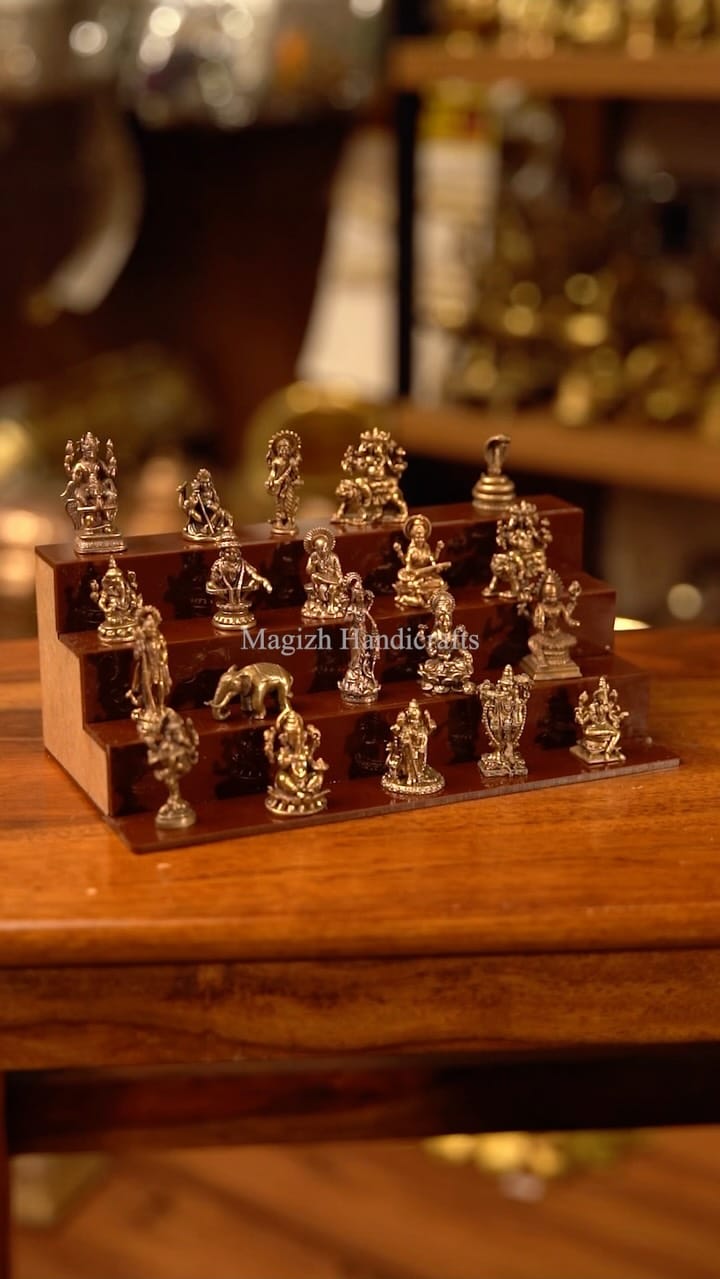 Post 6 by Magizh Handicrafts Ⓡ on Instagram (video)