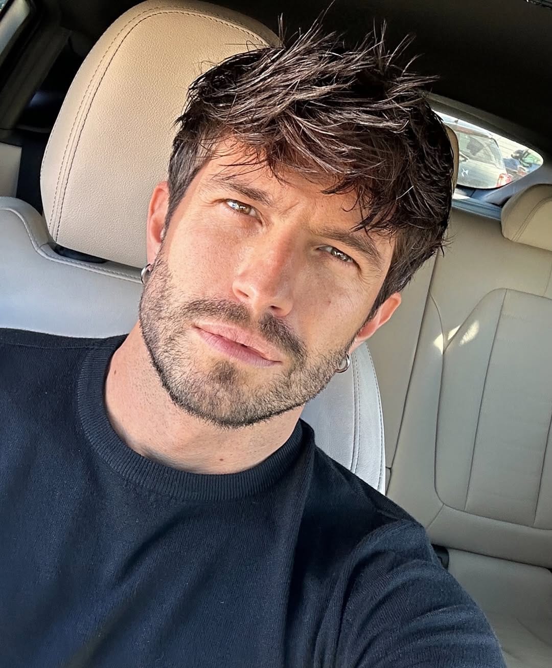 Post 4 by Henry Mello Ⓜ️ on Instagram (image)
