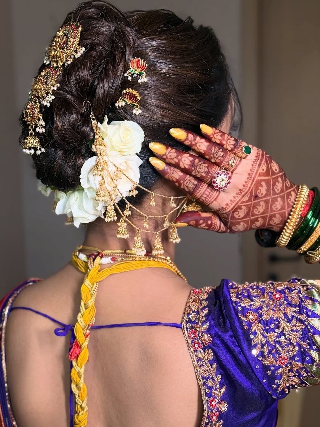 Post 6 by Makeup n Hair Artist on Instagram (carousel)