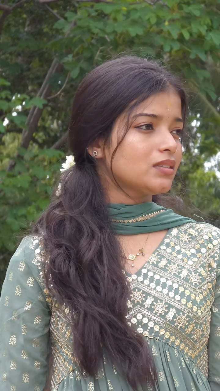 Post 5 by Dhanasri👀 on Instagram (video)