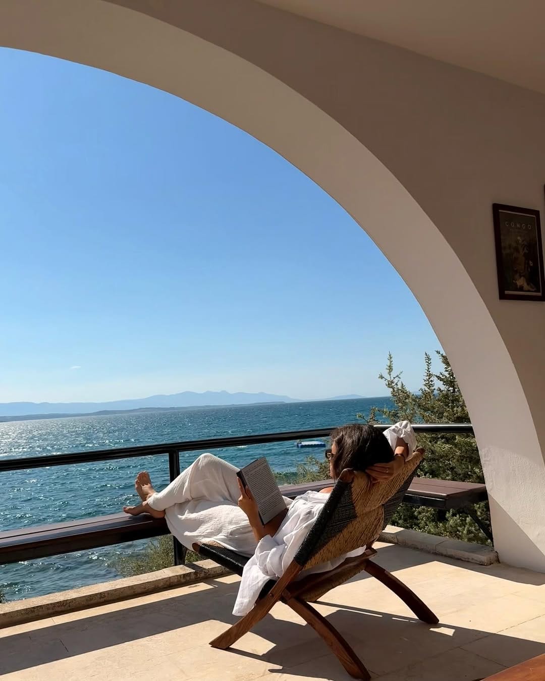 Post 8 by Nathália Antonoff on Instagram (carousel)