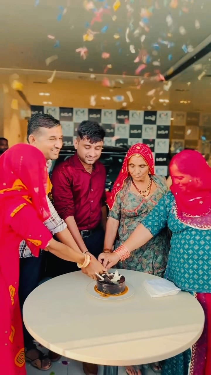 Post 3 by Ashok Choudhary on Instagram (video)
