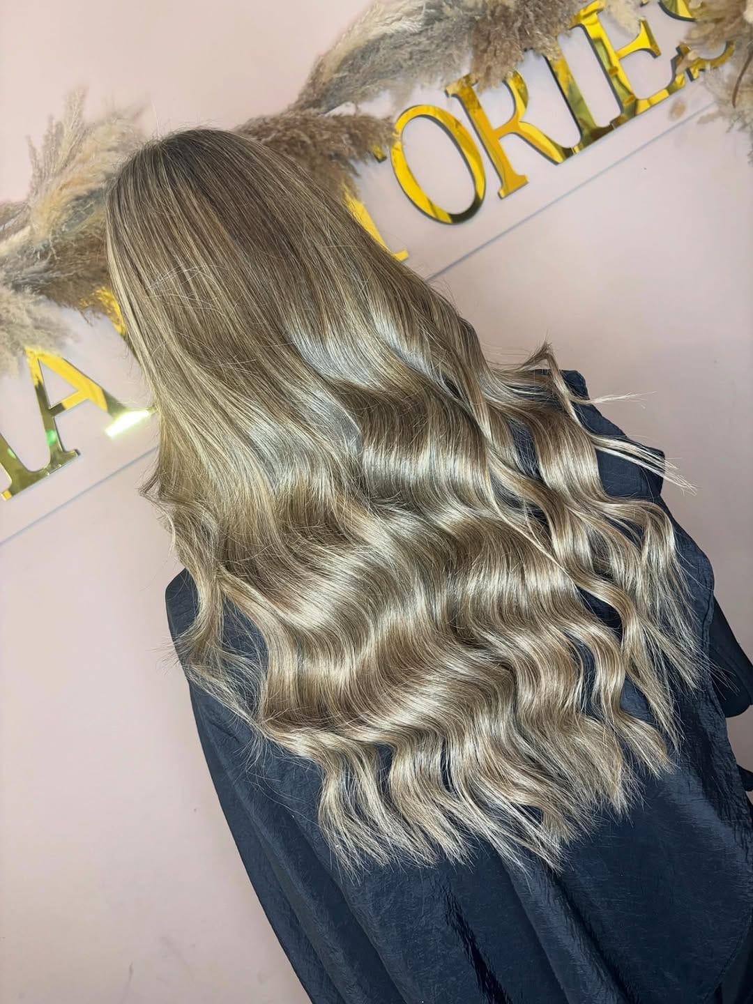 Post 6 by HAIRSTORIES on Instagram (carousel)