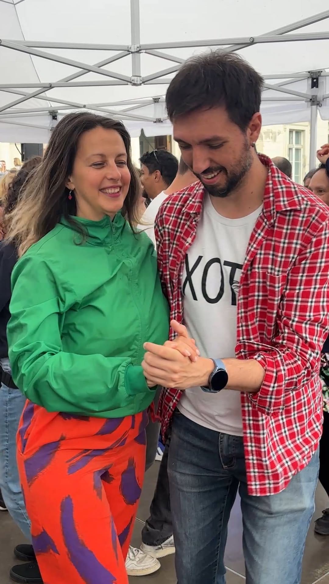 Post 4 by Işıl Eğrikavuk on Instagram (video)