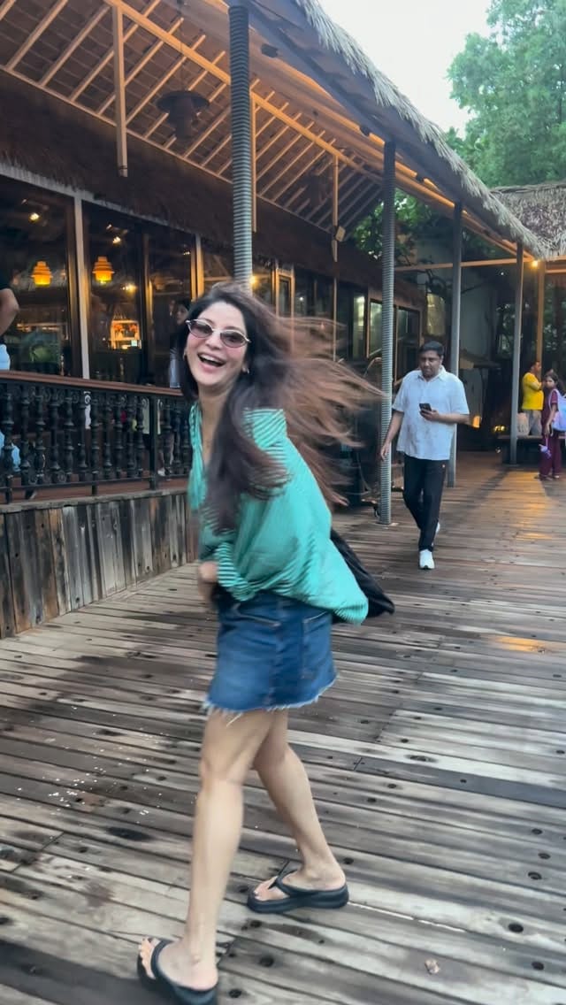 Post 2 by Kajal Urmila jain on Instagram (video)