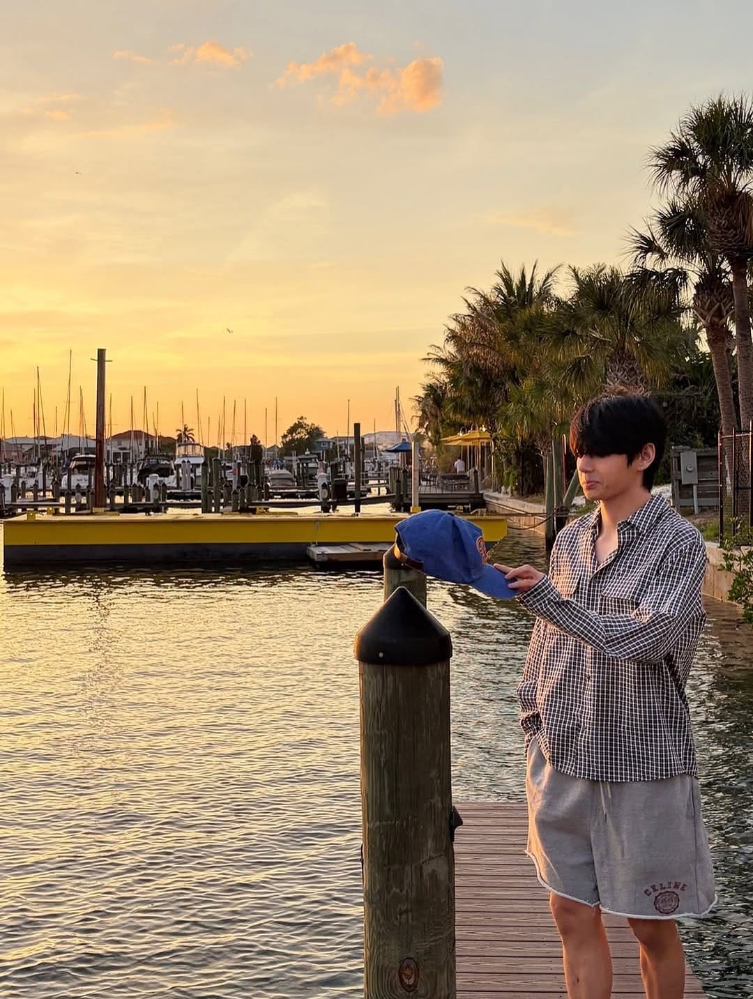 Post 4 by KIM TAEHYUNG (김태형) on Instagram (carousel)