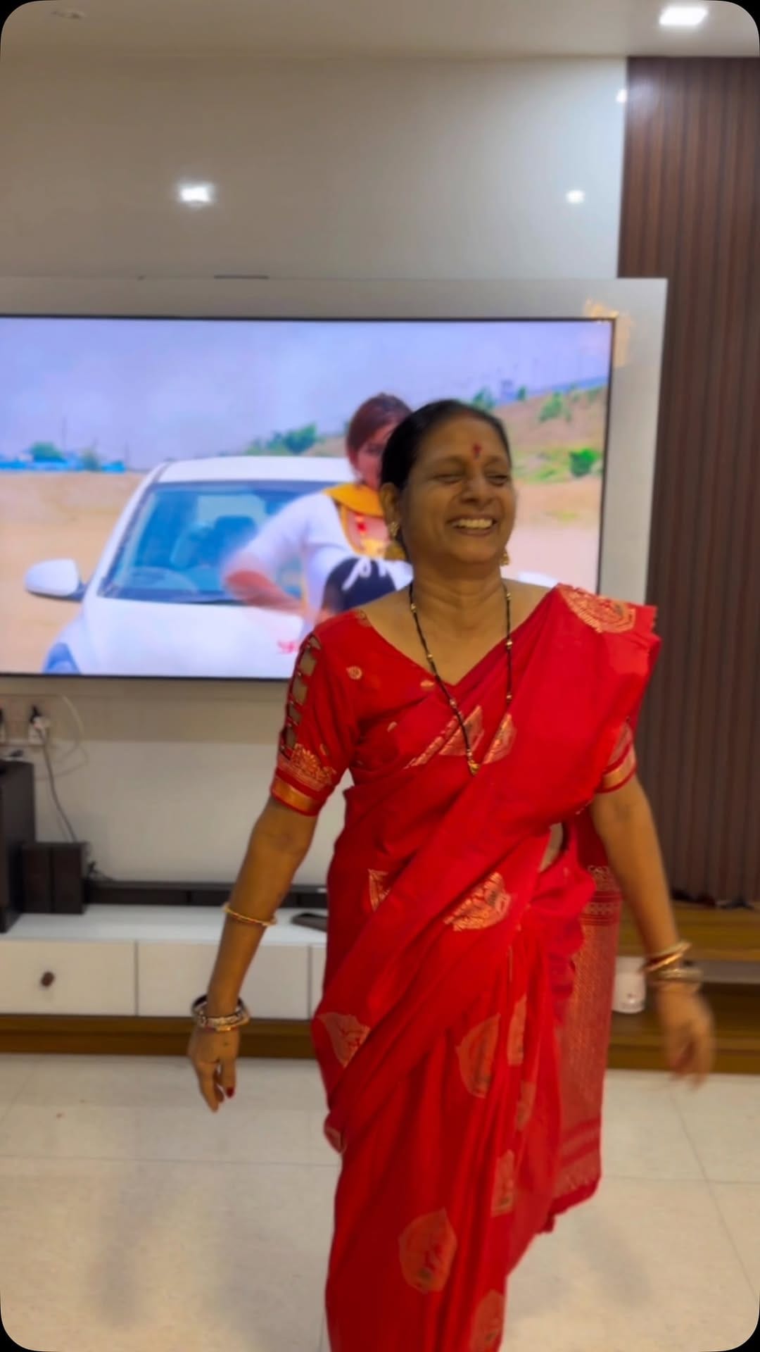 Post 1 by Sangita Mishra on Instagram (video)