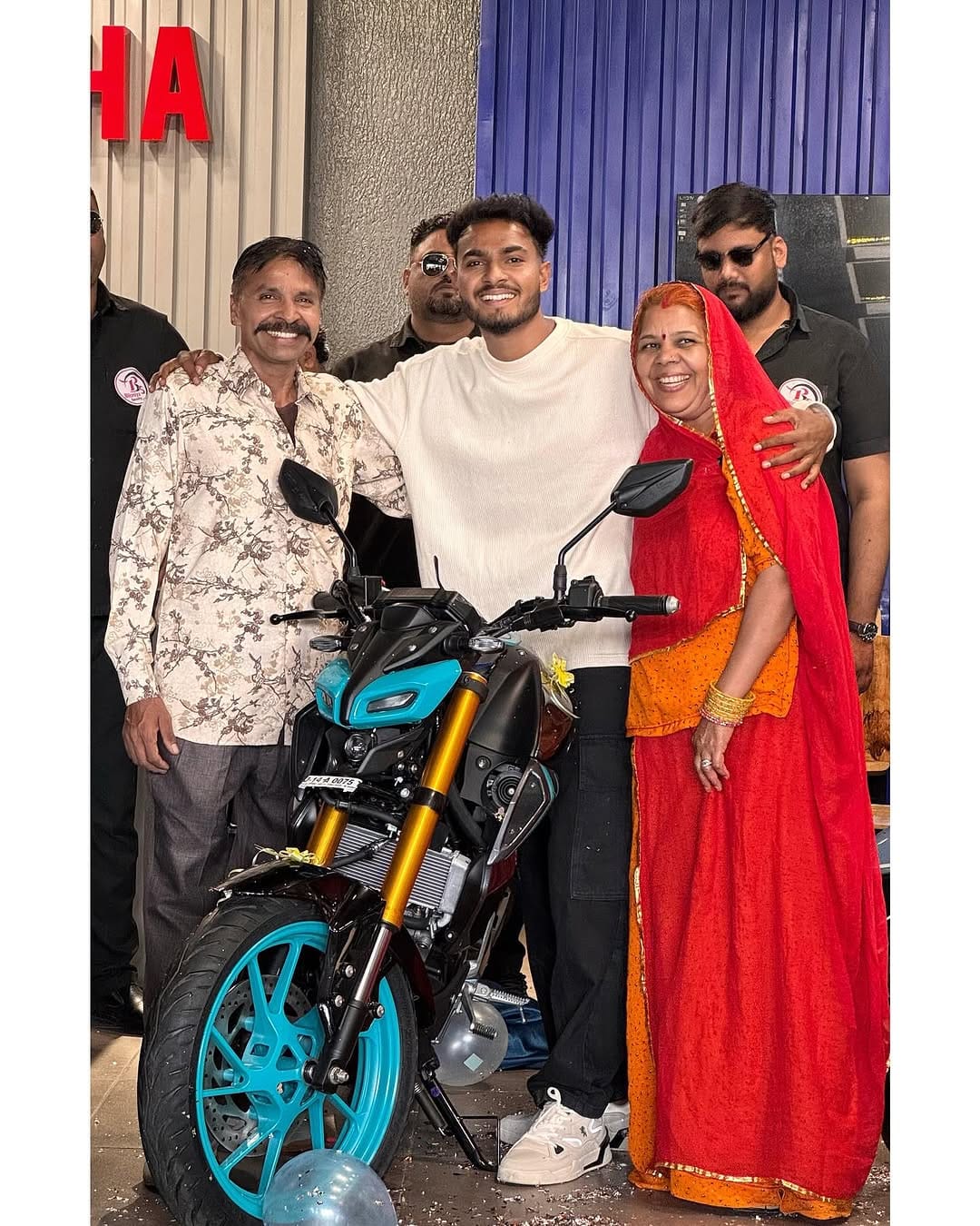 Post 9 by Indra Singh Chouhan on Instagram (carousel)