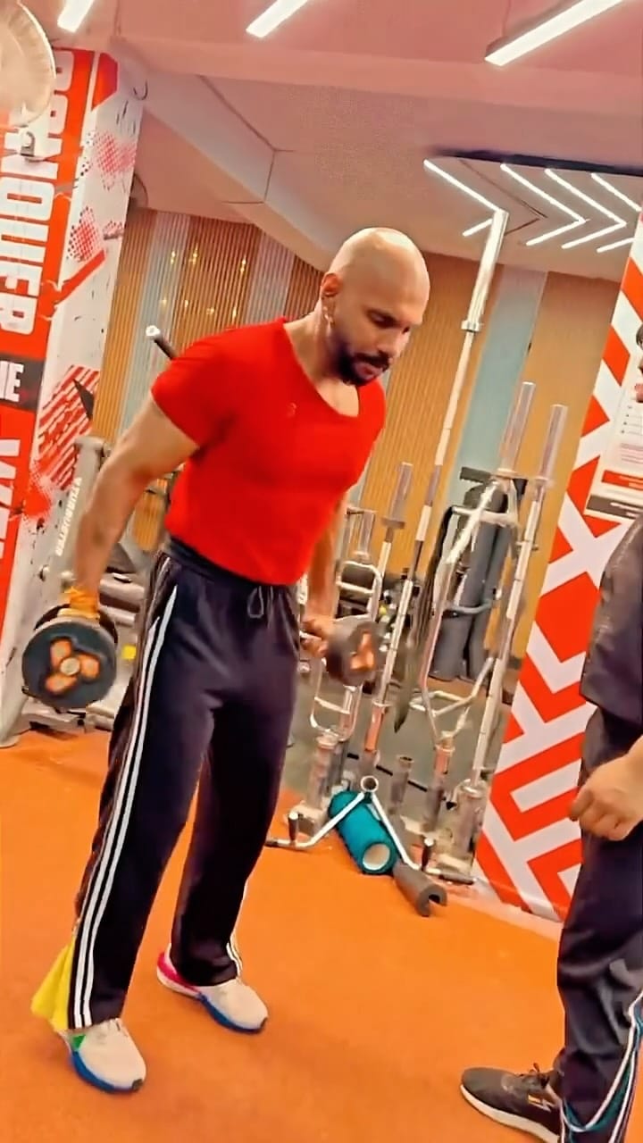 Post 7 by Girikk amann on Instagram (video)
