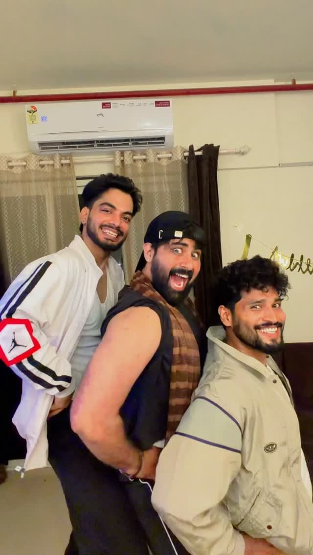 Post 8 by Sudhir Singhh on Instagram (video)