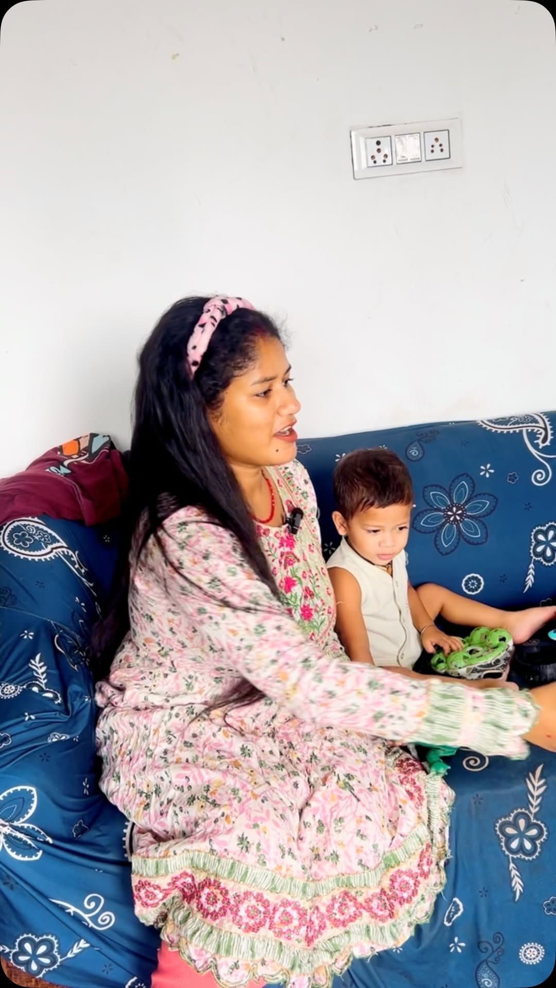Post 6 by Priya Sudha on Instagram (video)
