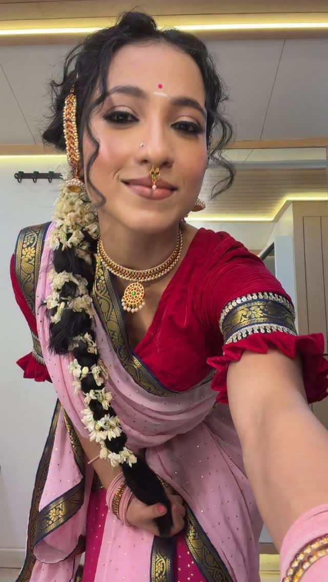 Post 4 by Romsha Singh on Instagram (video)