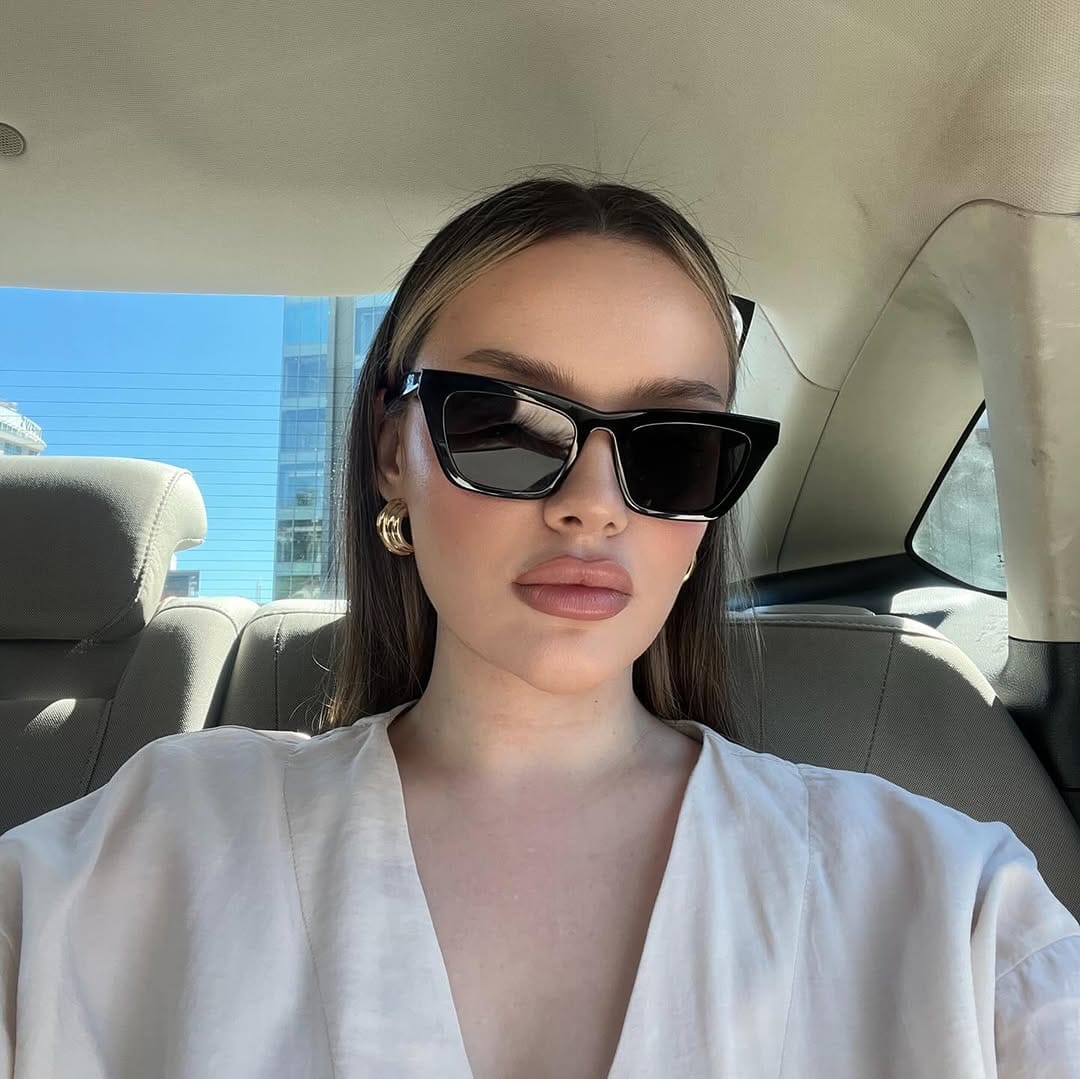 Post 8 by Nebiye Simge Ç. on Instagram (carousel)