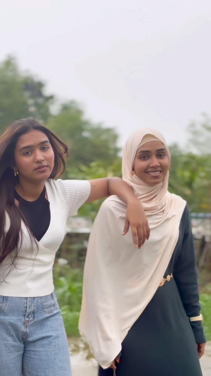 Post 1 by 🌹 AFREEN KHAN 🌹 on Instagram (video)