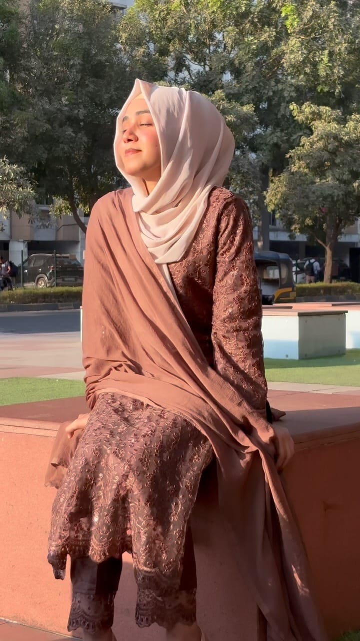 Post 9 by 🌹 AFREEN KHAN 🌹 on Instagram (video)