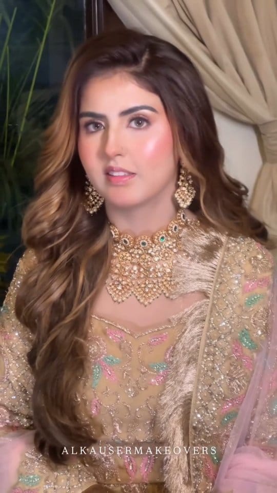 Post 3 by AL KAUSER MAKEUP ARTIST on Instagram (video)