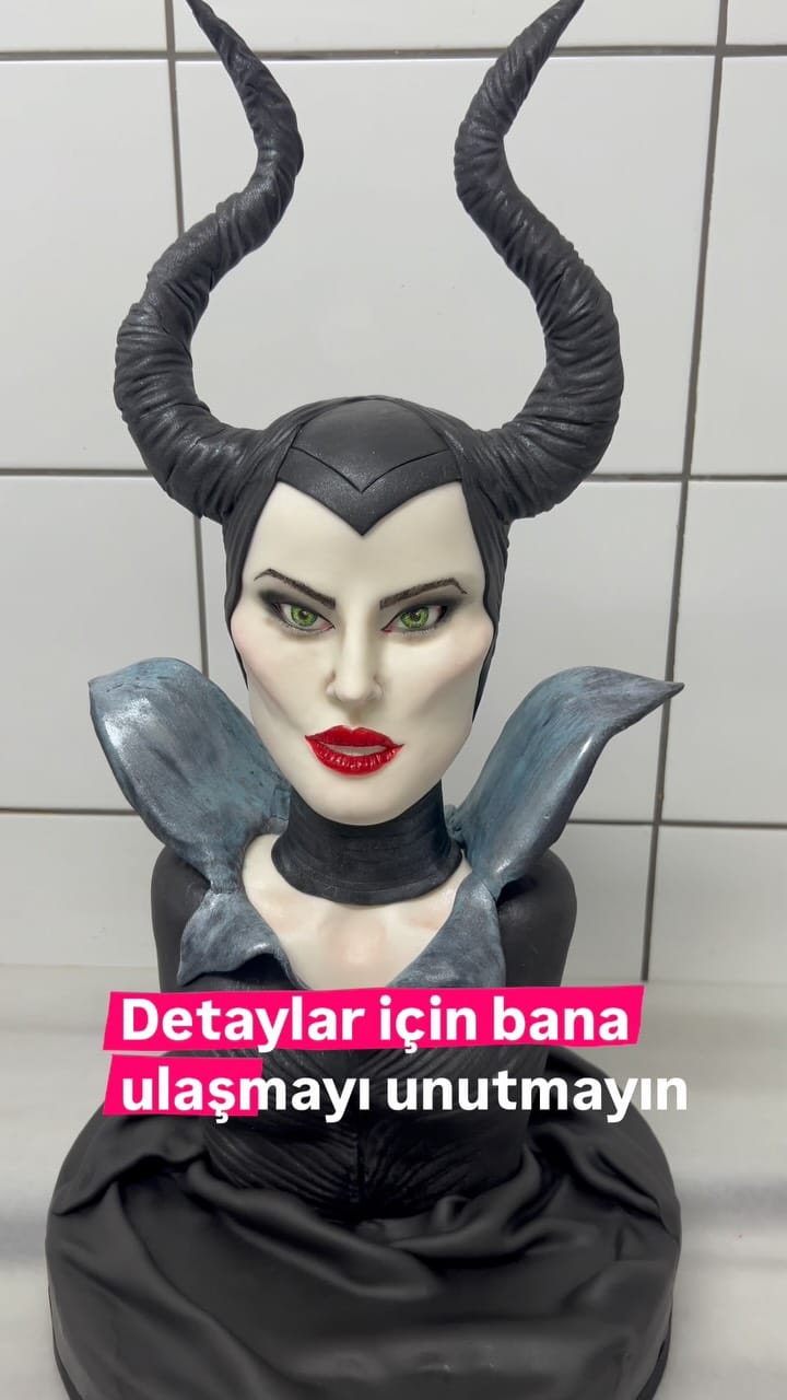Post 2 by Kurtuluş ŞAHİN / cakeartcheff on Instagram (video)