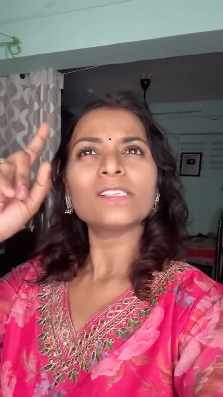 Post 2 by Varsha Solanki on Instagram (video)