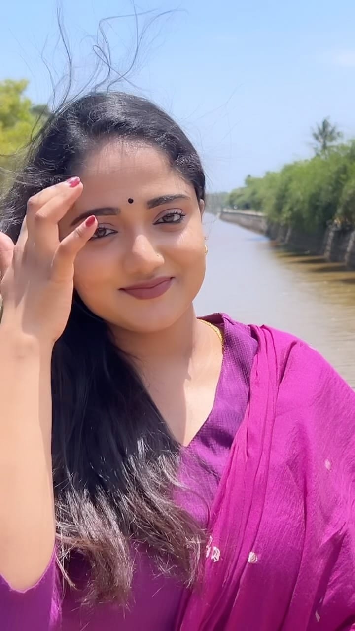 Post 1 by Veena Nair on Instagram (video)