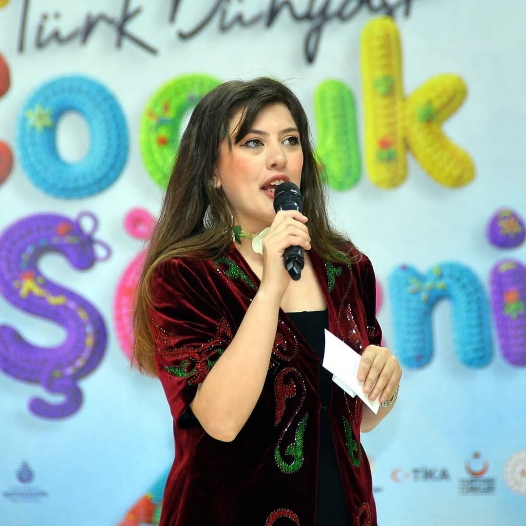 Post 3 by Dr.Seide Ömer TRT TÜRKÜ RADYO AZERBAYCAN RÜZGARI on Instagram (carousel)