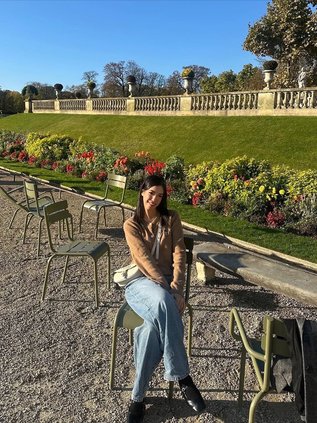 Post 4 by Asma Hamdi ❄️ on Instagram (carousel)