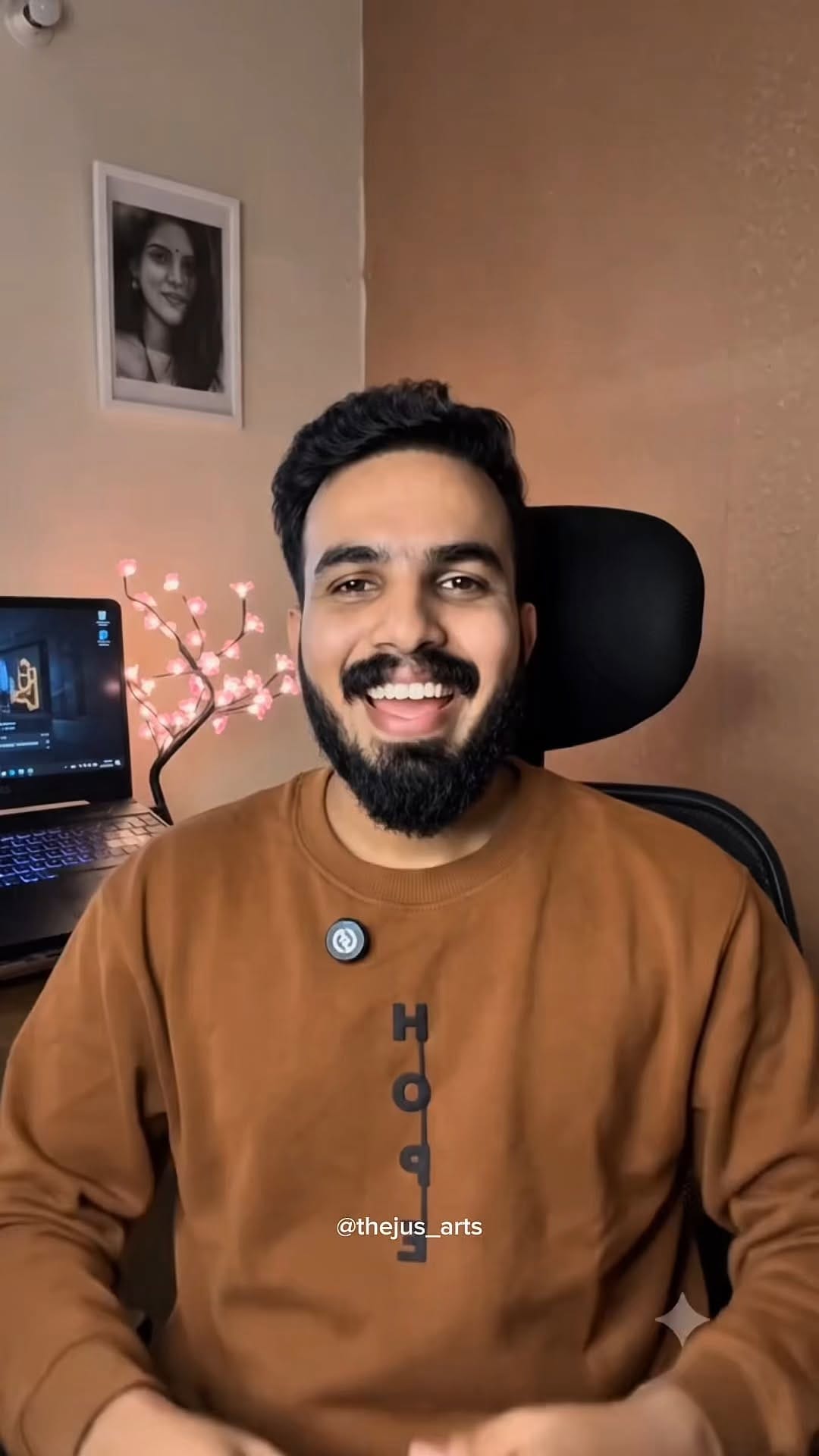 Post 3 by Thejus | Sketch Artist | Kerala on Instagram (video)