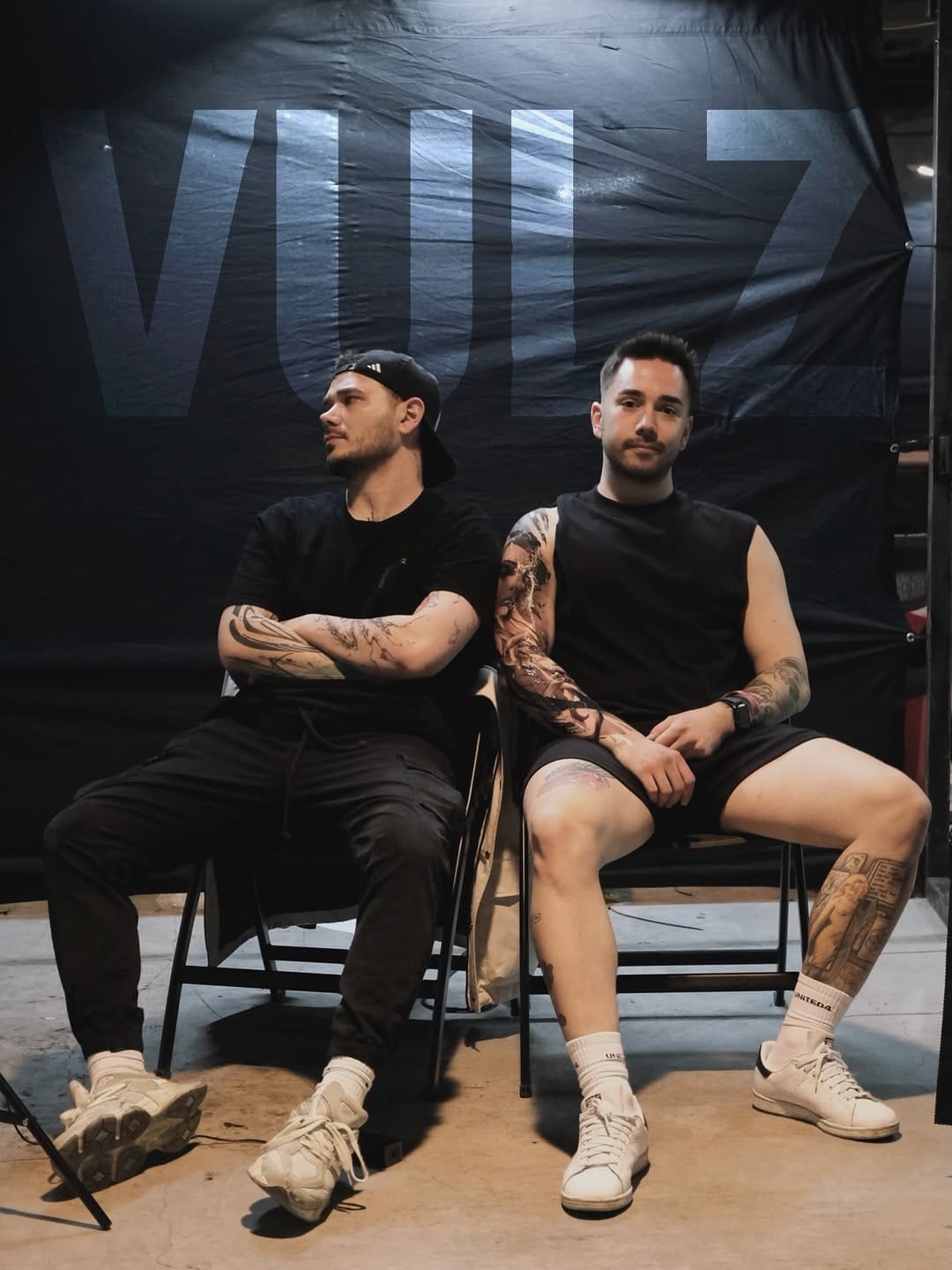 Post 3 by V U L Z on Instagram (carousel)