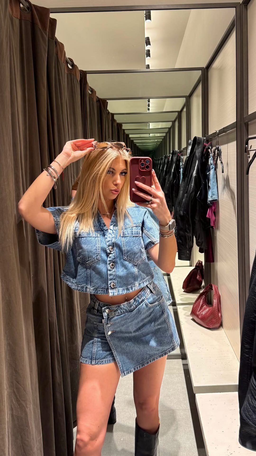 Post 7 by Alessia Alberti on Instagram (video)
