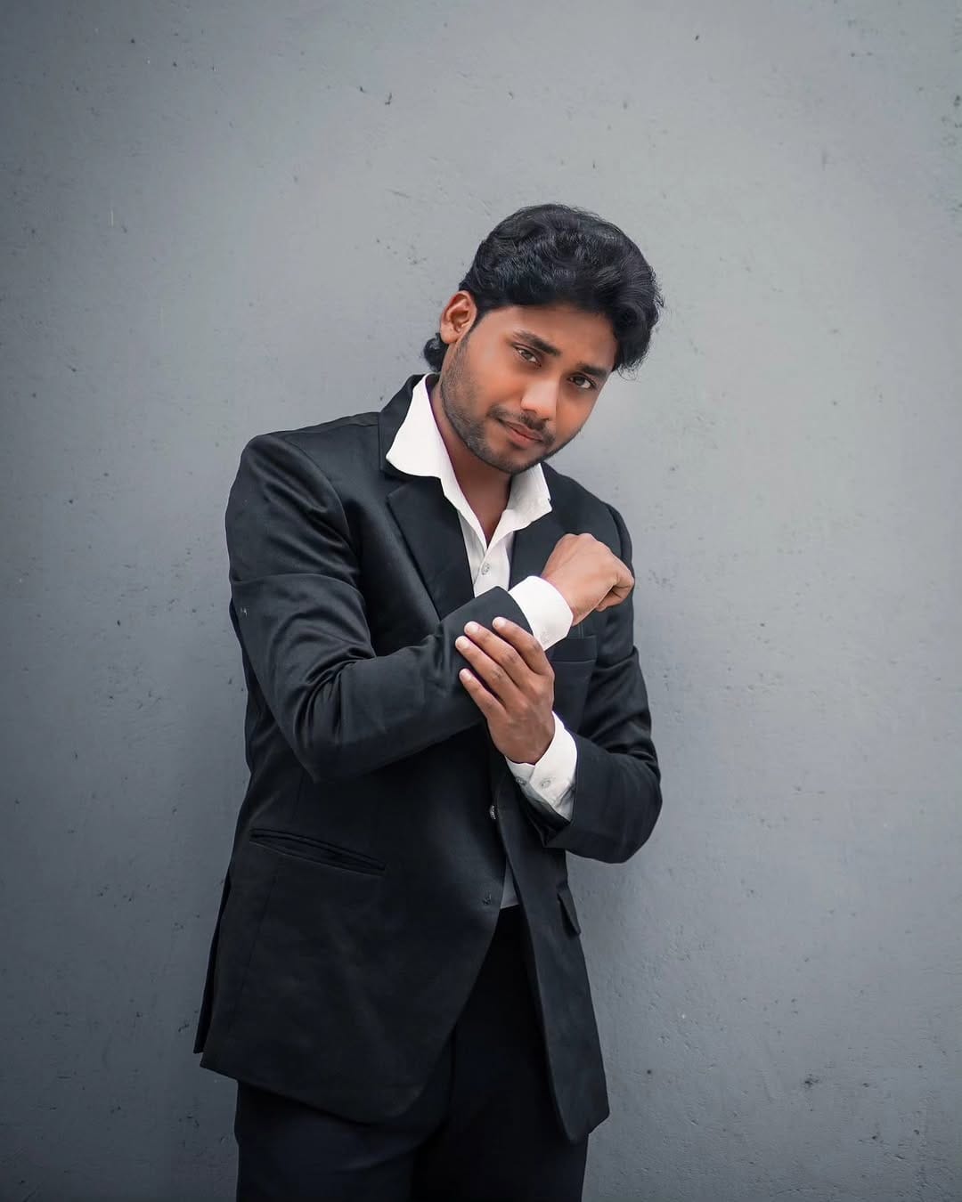 Post 9 by Vijay Bhagat on Instagram (carousel)