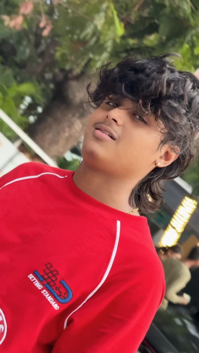 Post 5 by Karthik R on Instagram (video)