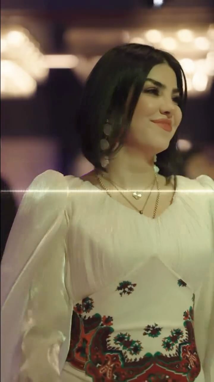 Post 1 by Delila Dilan on Instagram (video)