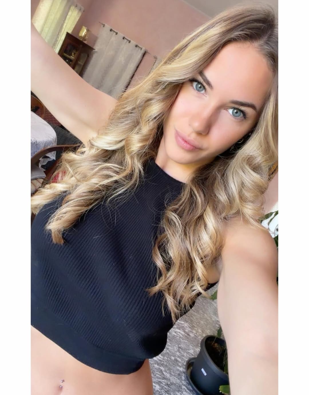 Post 5 by Greta Αθηνά Rumo on Instagram (image)
