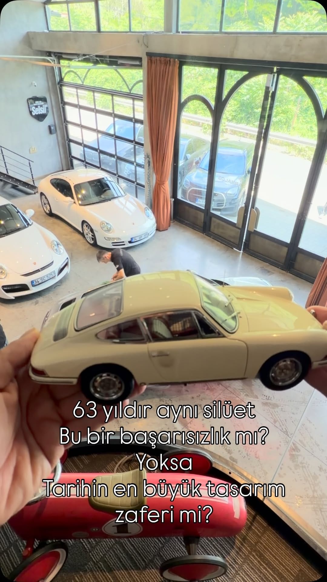 Post 1 by A Kerim Erdem on Instagram (video)
