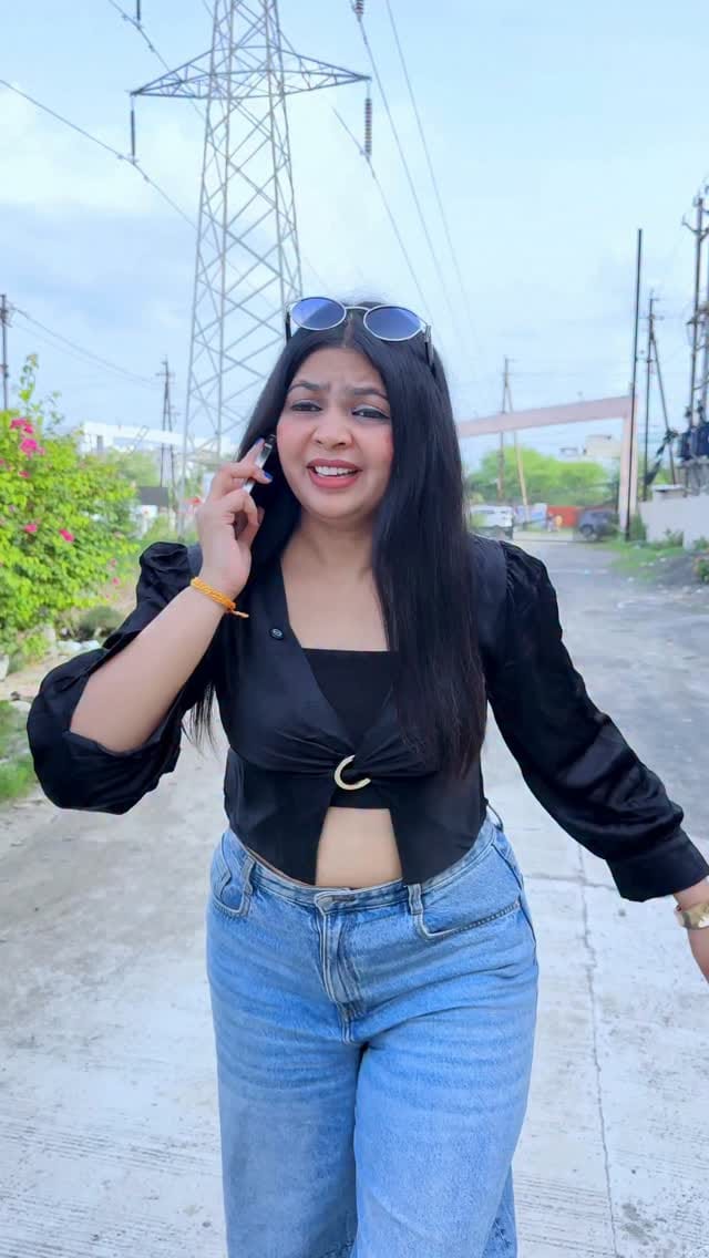 Post 2 by Vinav Tiwari on Instagram (video)
