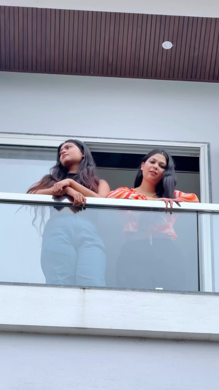 Post 9 by Vinav Tiwari on Instagram (video)