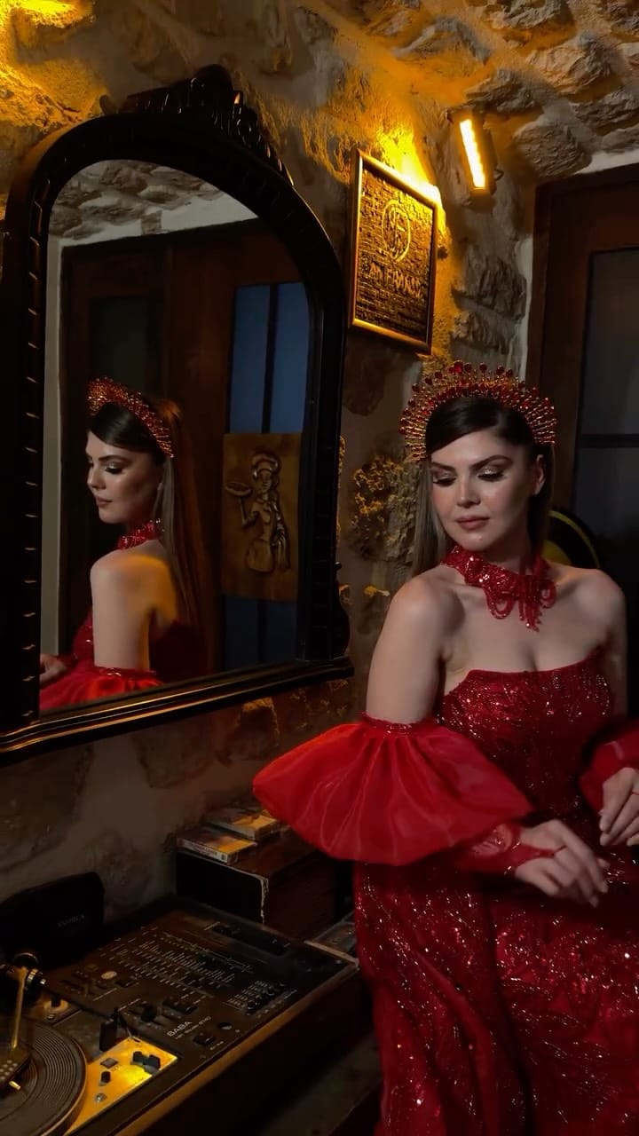 Post 10 by Hatay/Samandağ👰👗💍 Özden Duran on Instagram (video)